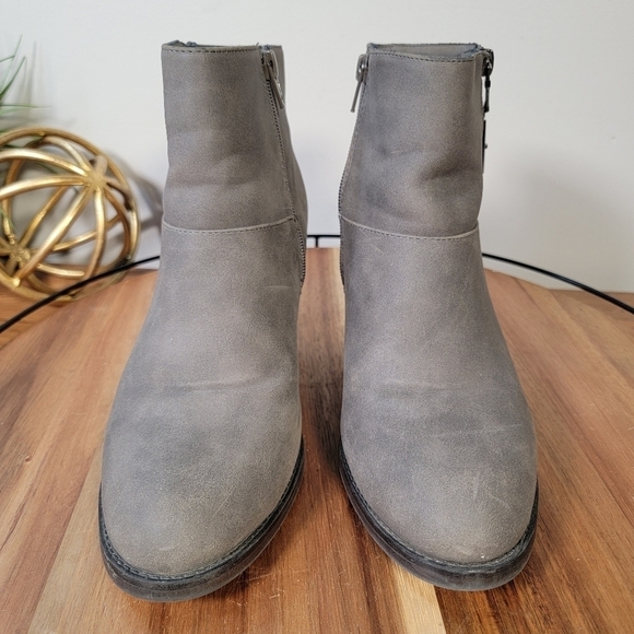 Sugar Ebba Vegan Leather Gray ankle boots Size 10 - Picture 8 of 17